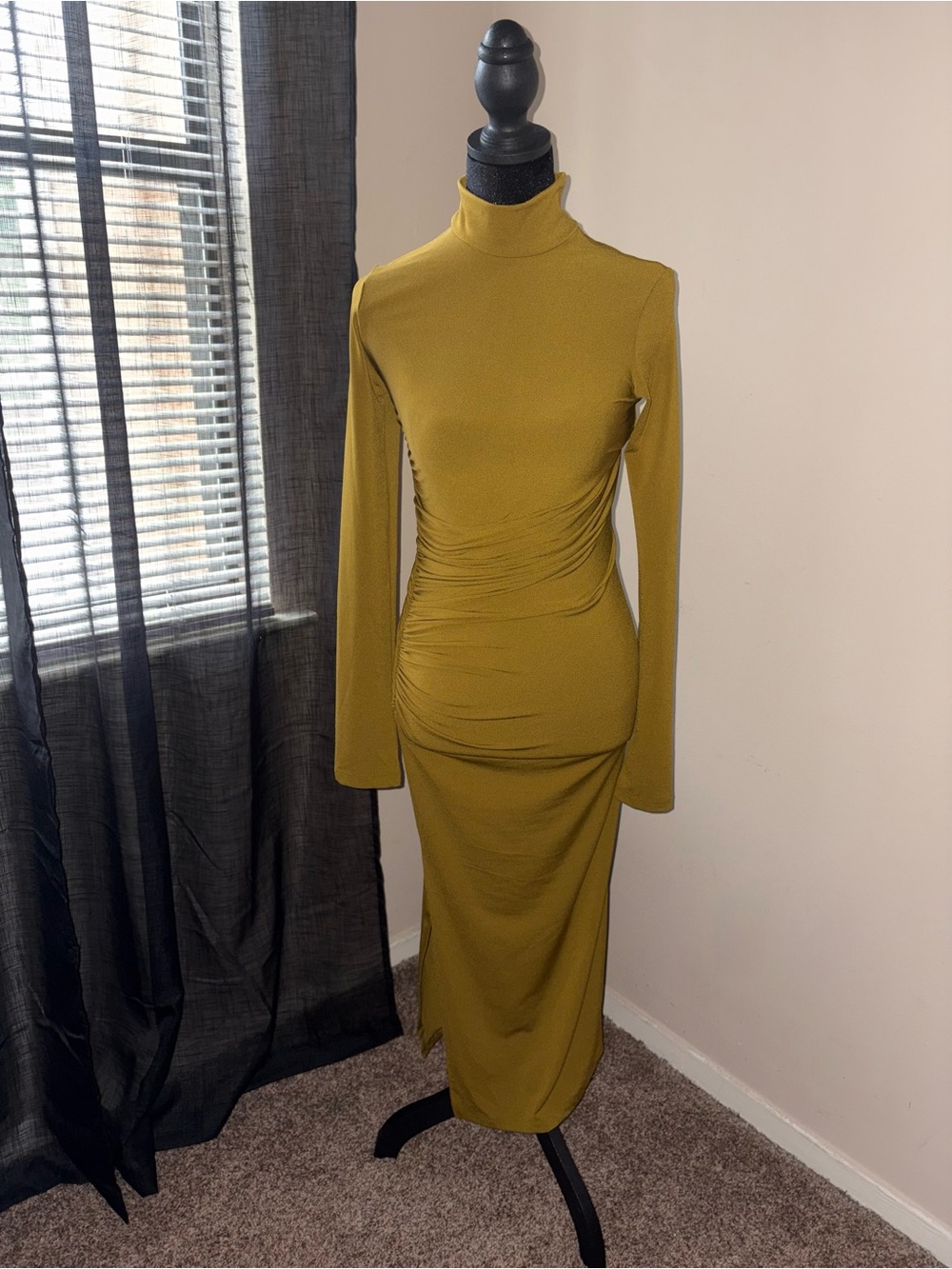 Women’s Olive Green Turtleneck Ruched Long-Sleeve Dress